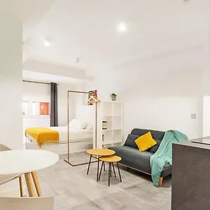 Hotel apartamentowy Loftinmalaga, Malaga