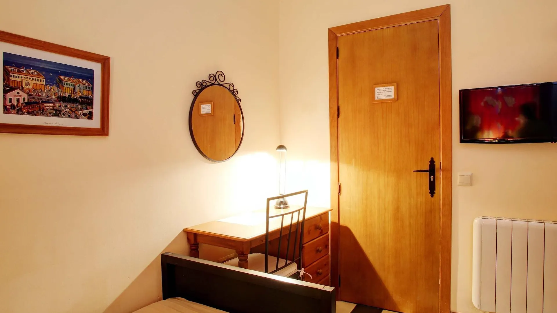 Malaga Lodge Guesthouse 3*,  Spain