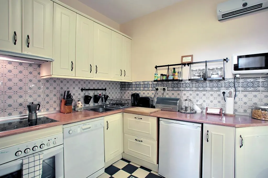 Gasthof Malaga Lodge Guesthouse